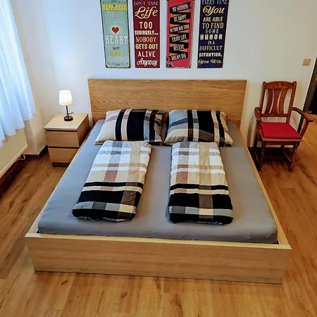 Im Zentrum Von Apartment Graz